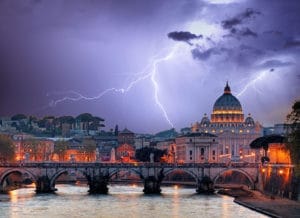 Clima chuvoso em Roma - Raios