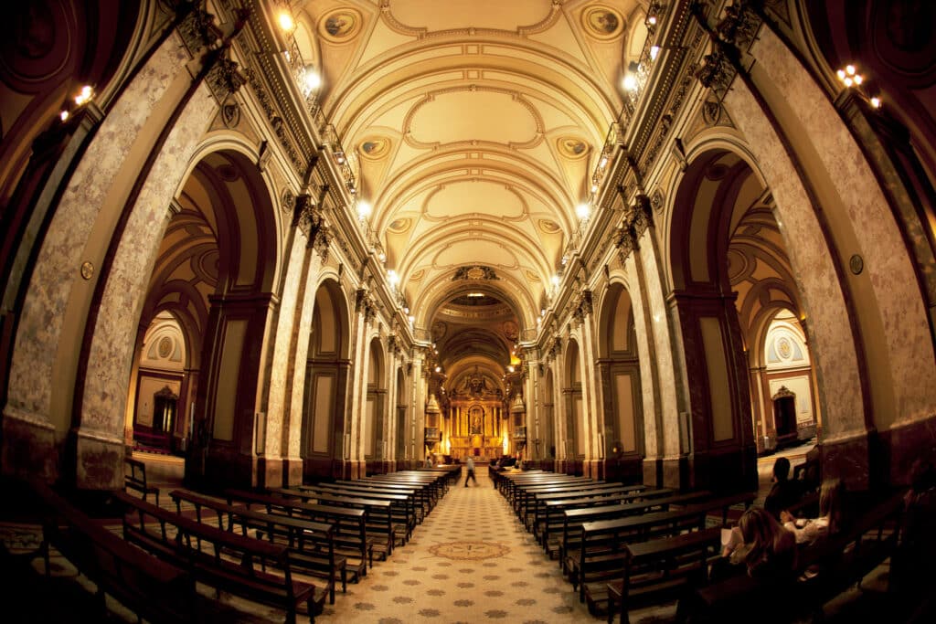 Interior da Catedral Metropolitana de Buenos Aires